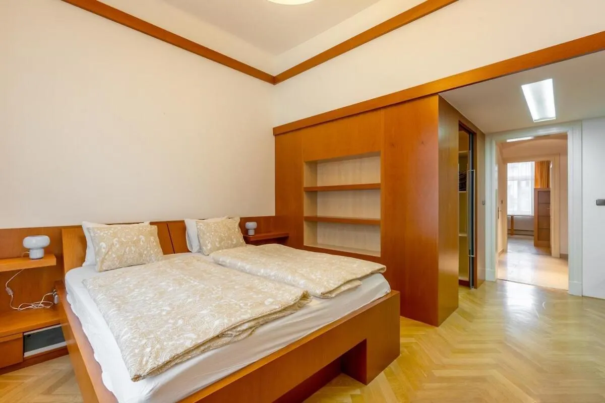 Bright Oldtown 2Bdr Apartment Praag 0*,  Tsjechië