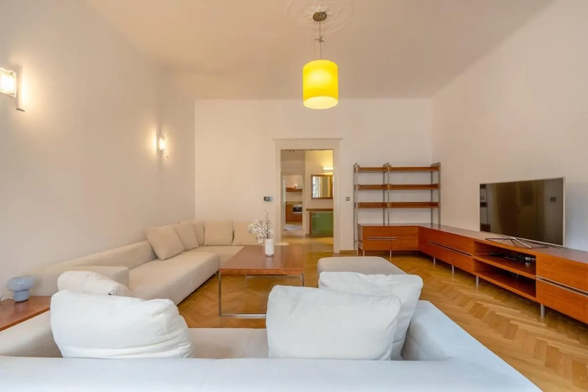Bright Oldtown 2Bdr Apartment Praag