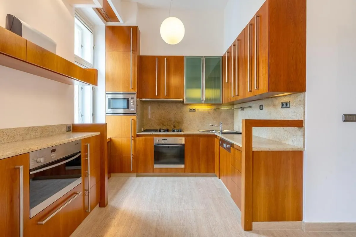 Bright Oldtown 2Bdr Apartment Praag