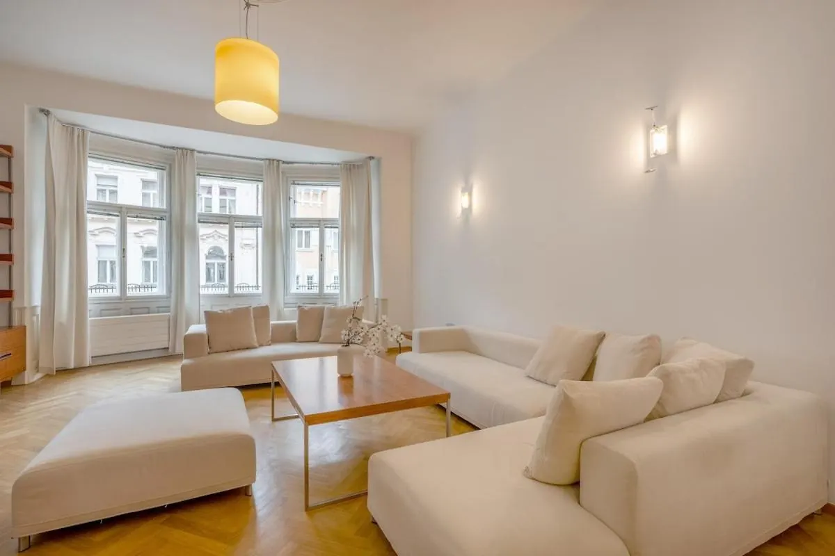 Bright Oldtown 2Bdr Apartment Praag